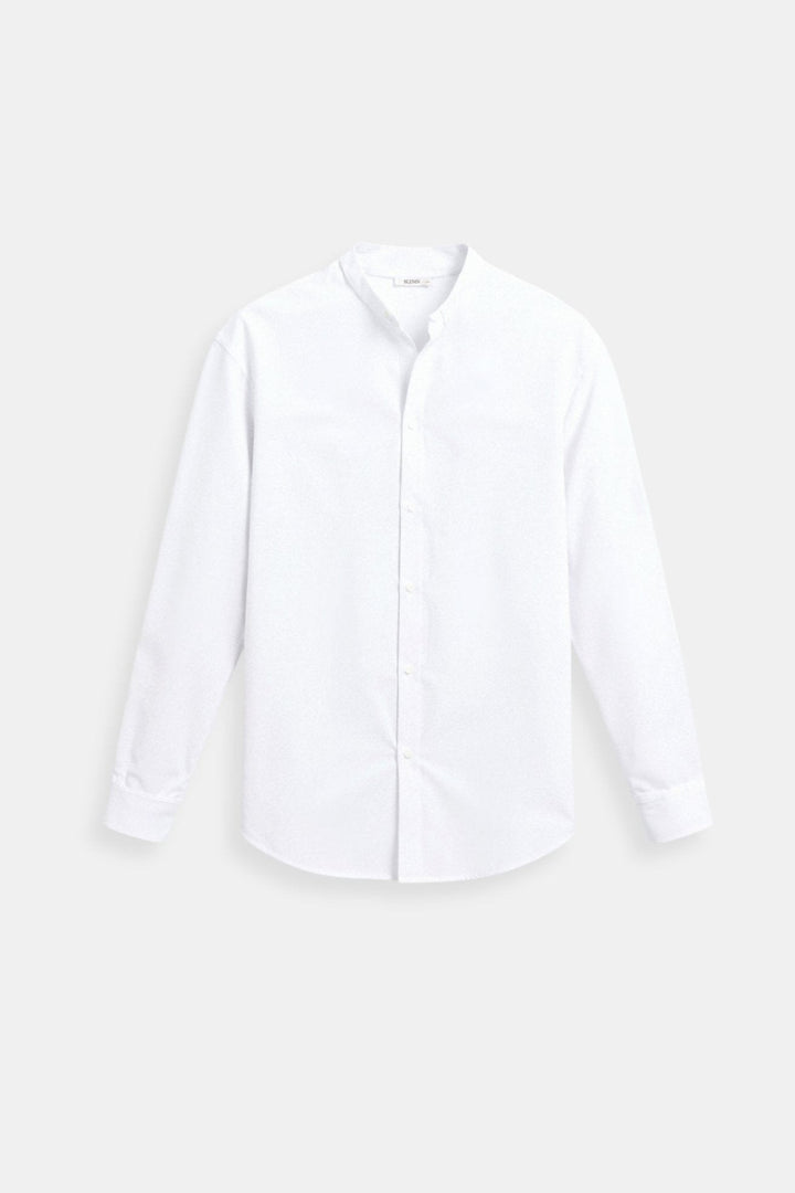 Chemise classique à col montant en blanc