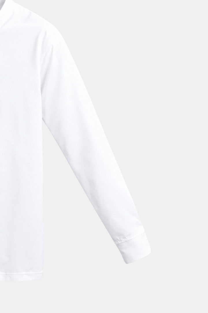 Chemise classique à col montant en blanc
